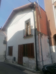 Quadrilocale in Via Mazzini 2, Giussano, 2 bagni, 83 m², buono stato