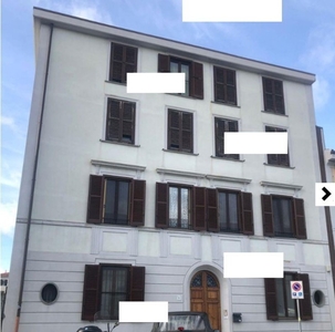 Quadrilocale in Via Piero Donnini 11, Livorno, 2 bagni, 61 m²