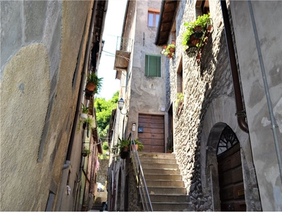 Vendita Casa Indipendente in GALLICANO