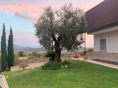 Villa a Spigno Saturnia, 10 locali, 5 bagni, giardino privato, 400 m²