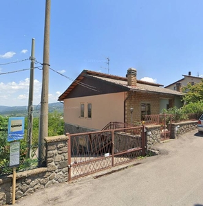 villa indipendente in vendita a Montelaterone
