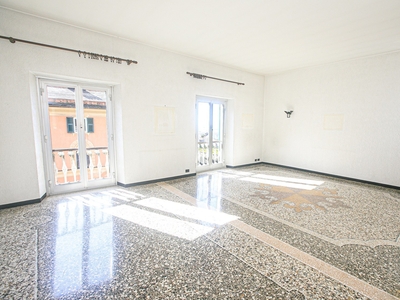 Appartamento 6 locali di 190 m² a Genova