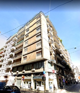 Appartamento di 5 vani /95 mq a Bari - Murat
