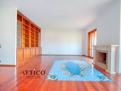 Appartamento in Vendita a Avellino, 350'000€, 145 m²