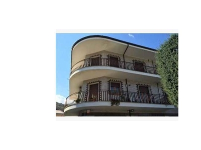 Appartamento in vendita a Sassano, Frazione Silla, Via Mezzana 3