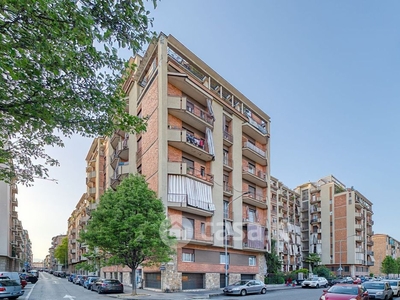 Appartamento in Vendita in Via Aosta 29 a Torino