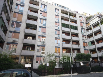 Appartamento in Vendita in Via Breno 7 a Milano