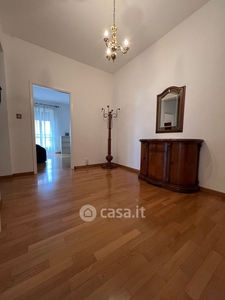 Appartamento in Vendita in Via Caramagna 25 a Torino