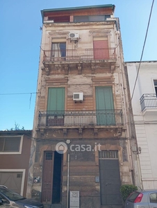 Appartamento in Vendita in Via Caronda a Catania