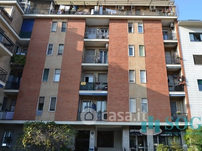 Appartamento in Vendita in Via Emilio Olivari 9 a Milano