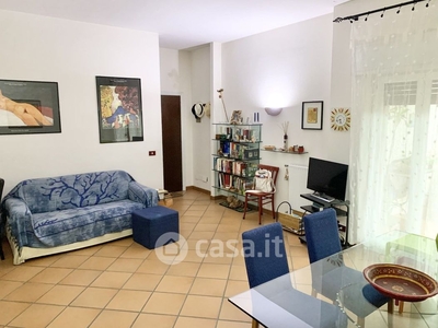 Appartamento in Vendita in Via Livorno 125 A a Aci Castello