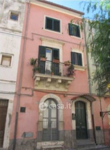 Appartamento in Vendita in Via Roma 69 a Militello in Val di Catania