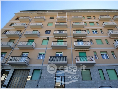 Appartamento in Vendita in Via Trofarello 19 a Torino
