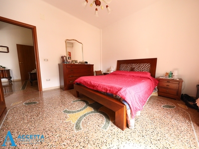 Appartamento in Via Aristosseno - Tre Carrare - Battisti, Taranto