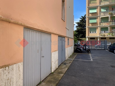 Box in Vendita a Livorno, 25'000€, 15 m²