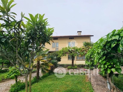 Casa Bi/Trifamiliare in Vendita in Via Gian Battista Natolini a Udine