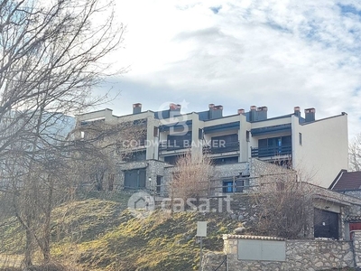 Casa Bi/Trifamiliare in Vendita in Via Gran Sasso a Rocca di Cambio