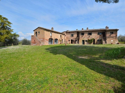 Casa colonica in vendita a Siena
