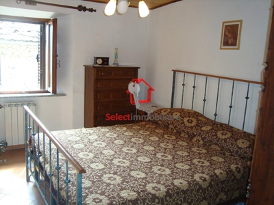 Casa indipendente in vendita a Bagni Di Lucca