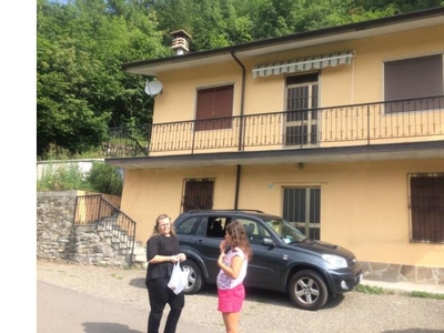 Casa indipendente in vendita a Bobbio, Frazione Cernaglia Di Sotto