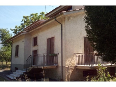 Casa indipendente in vendita a Castrocielo, Frazione Castrocielo Stazione, via Campo Cavaliere 64