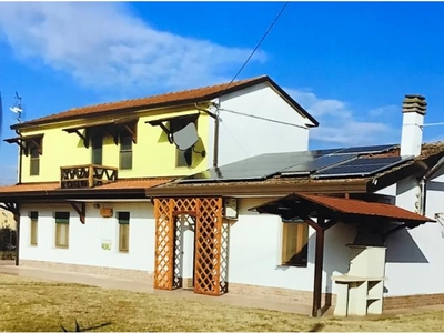 Casa indipendente in vendita a Codigoro, Frazione Italba