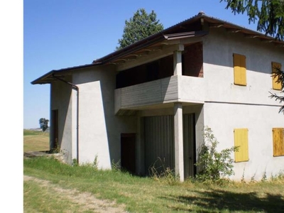 Casa indipendente in vendita a Neviano degli Arduini, Frazione Lupazzano