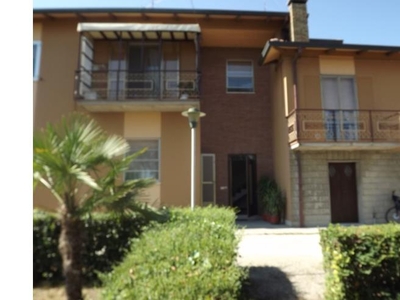 Casa indipendente in vendita a Ravenna, Zona Sant'Antonio