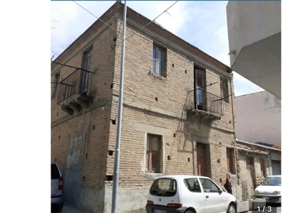 Casa indipendente in vendita a Reggio Calabria, Frazione Archi, Vico San Francesco 0