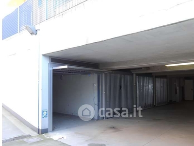 Garage/Posto auto in Vendita in Via Sondrio 10 a Gessate