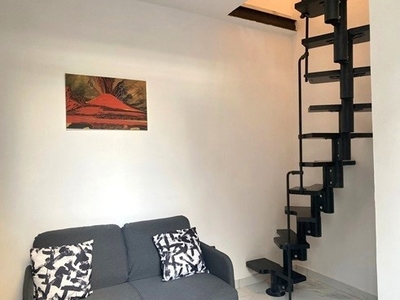 Monolocale in Affitto a Napoli, 400€, 24 m², arredato