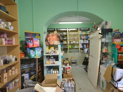 Negozio / locale commerciale di 45 m² in Genova