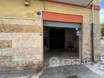 Negozio/Locale commerciale in Vendita in Via Santa Caterina a Bisceglie