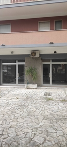 Negozio / Locale in affitto a Chieti