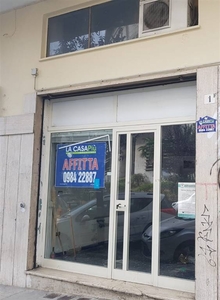 Negozio / Locale in affitto a Cosenza