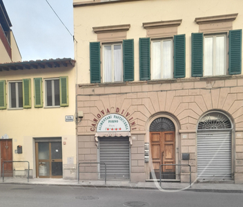 Negozio / Locale in vendita a Firenze - Zona: Ponte a Greve