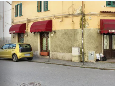 Negozio / Locale in vendita a Pisa