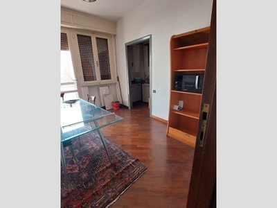 Quadrilocale in Affitto a Livorno, 1'100€, 90 m², arredato