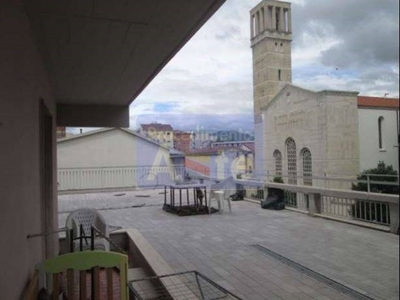 Quadrilocale in Vendita a Prato, 182'250€, 120 m²