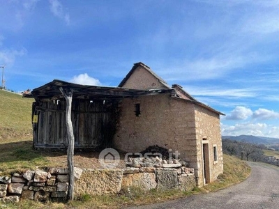 Rustico/Casale in Vendita in Contrada Girlandi a Bosco Chiesanuova