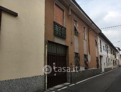 Stabile / Palazzo in Vendita in Via C. Battisti 11 a Magenta