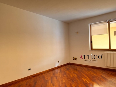 Ufficio in Vendita a Avellino, 110'000€, 50 m²