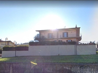 Villa in Vendita a Avellino, 117'985€, 259 m²
