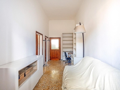Villa in Vendita a Pisa, 470'000€, 260 m², con Box