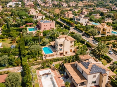 Villa in Vendita a Siracusa, 800'000€, 433 m², arredato