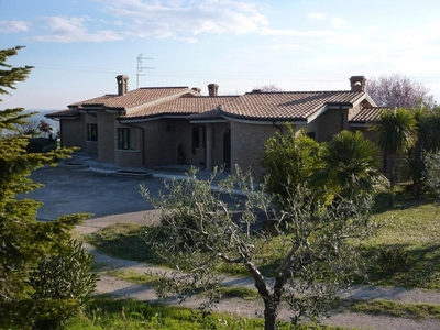 Villa in vendita Ascoli piceno