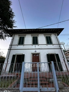 Villa in Vendita in Via Damiano Chiesa a Pisa