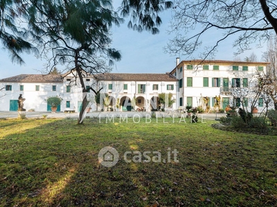 Villa in Vendita in Via E. Mattei 20 a Casier