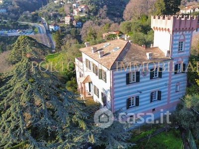 Villa in Vendita in Via Savagna 15 b a Rapallo