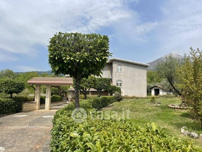 Villa in vendita Via Pozzo Marinaro 1, Vico nel Lazio